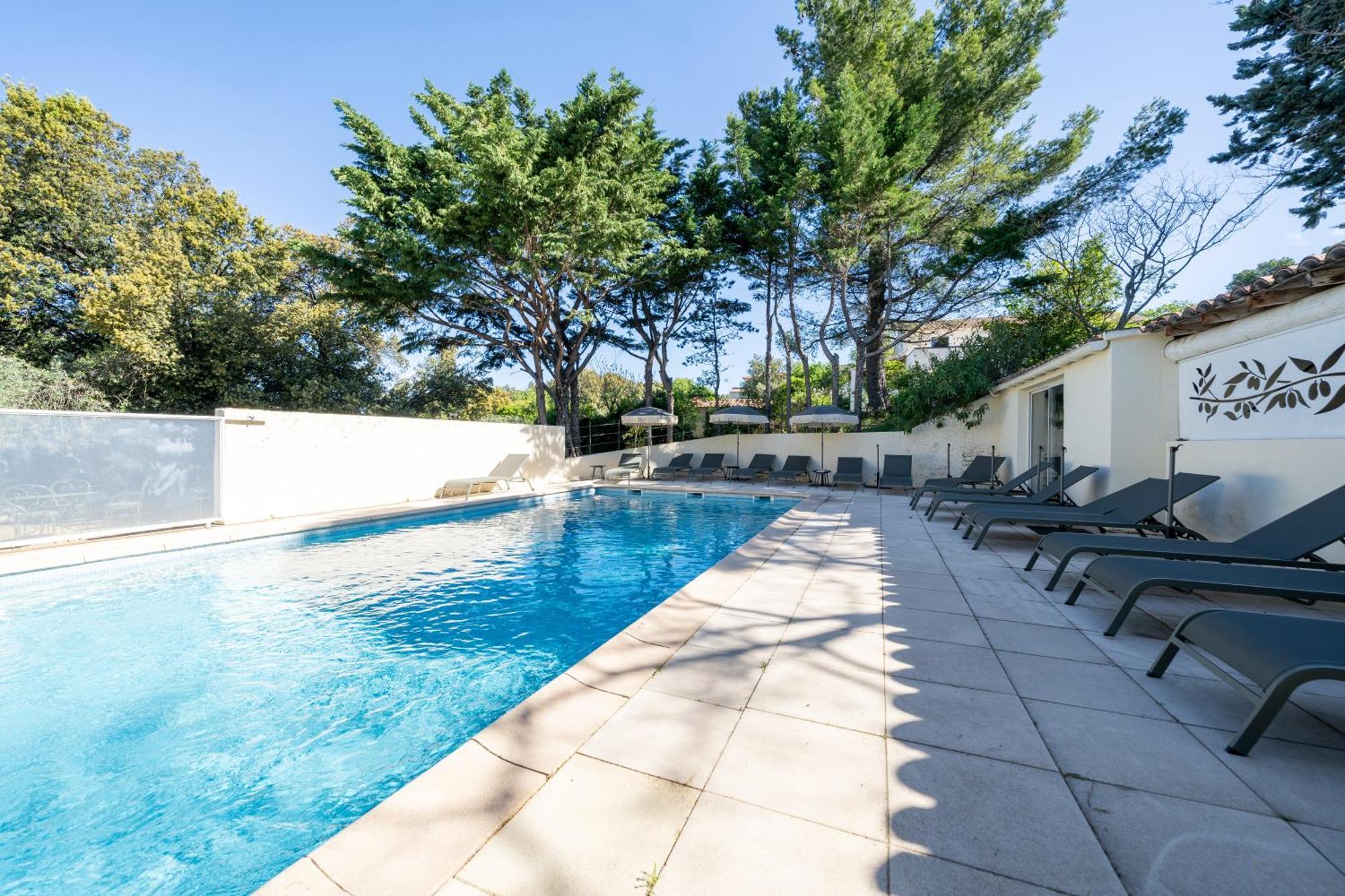 Hotel La Garrigue & Bar Piscine Venasque Exterior photo